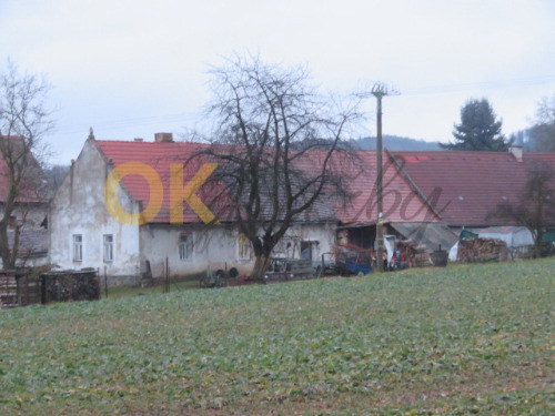 id. podíl 1/2, rod. dům Veselka č.p.7,