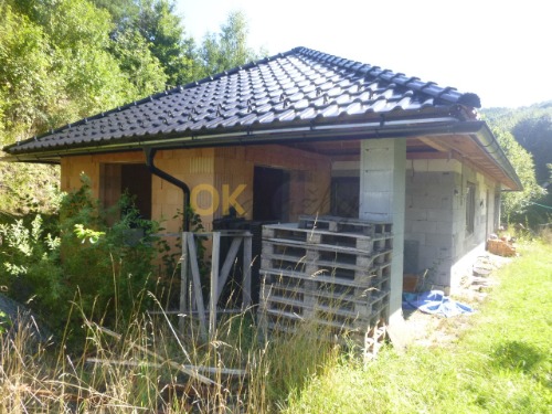 Auction Rodinný dům a pozemek s neevidovaným objektem v obci Vsetín, okres Vsetín image